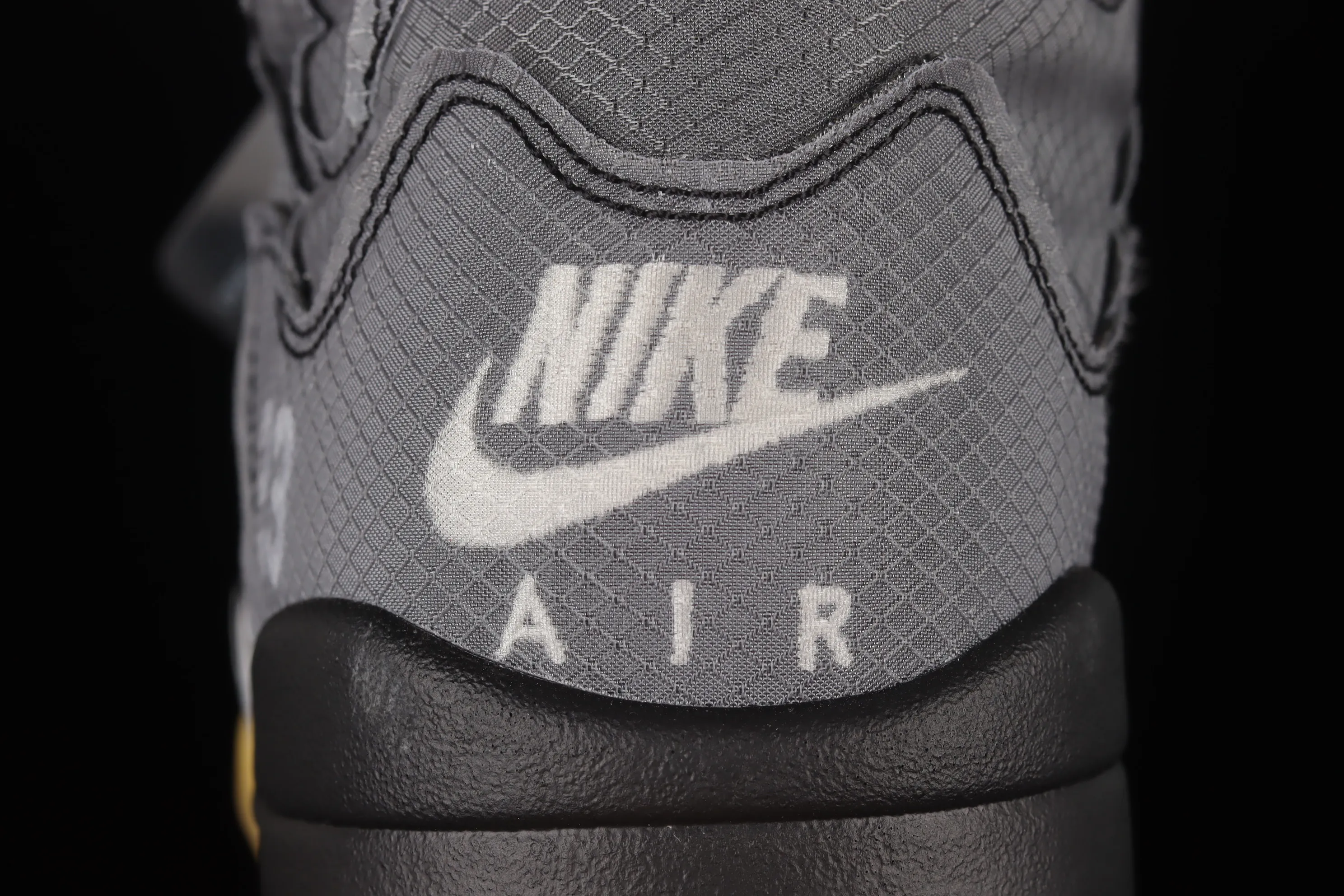 All Categories Air Jordan Jordan Series Basketball Shoes Air Jordan 5 Foreign Trade Version OF x Air Jordan 5 Retro SP AJ5 Joe 5 Black Sail 3M Reflective Basketball Shoes CT8480-001